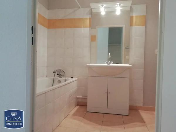 Appartement à louer 2 pièces 47.97m²