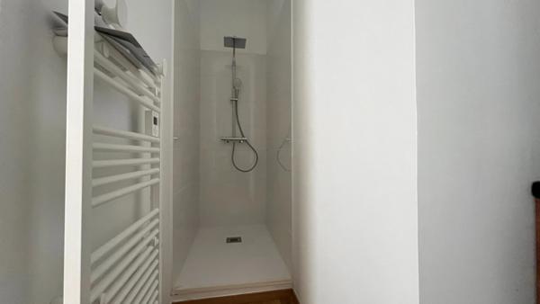 Dpt Finistère (29), à vendre CROZON centre appartement T3 de 52 m² Habitable - Terrasse - Cave