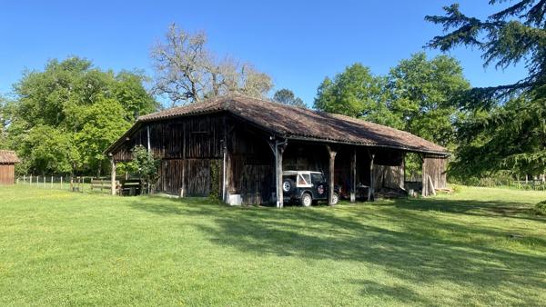 LANDAISE COLOMBAGES AIRIAL 5 CHAMBRES DEPENDANCES PUITS