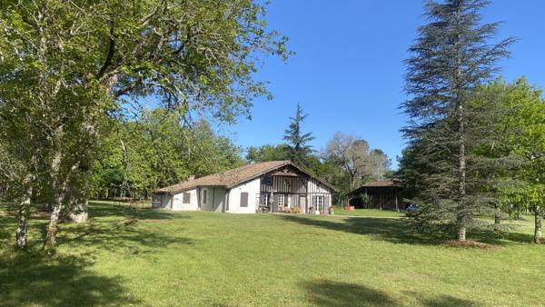 LANDAISE COLOMBAGES AIRIAL 5 CHAMBRES DEPENDANCES PUITS