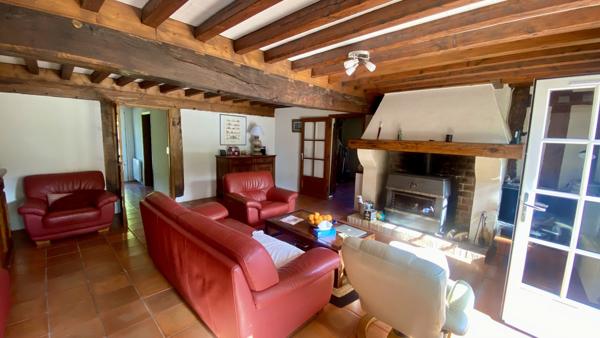 LANDAISE COLOMBAGES AIRIAL 5 CHAMBRES DEPENDANCES PUITS