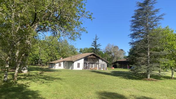 LANDAISE COLOMBAGES AIRIAL 5 CHAMBRES DEPENDANCES PUITS