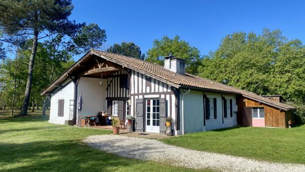 LANDAISE COLOMBAGES AIRIAL 5 CHAMBRES DEPENDANCES PUITS