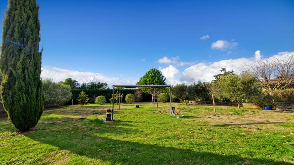 Uzès (30700) A vendre, située à 5 minutes d'Uzès