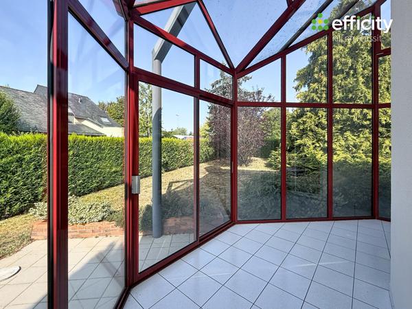 Maison
         6 pièces
        - 142 m² Exclusivité 578 000 € *