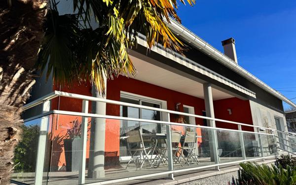 Maison à vendre    6 pièces • 196 m2 Billère