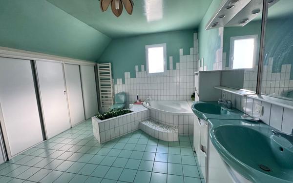 Maison à vendre    6 pièces • 196 m2 Billère