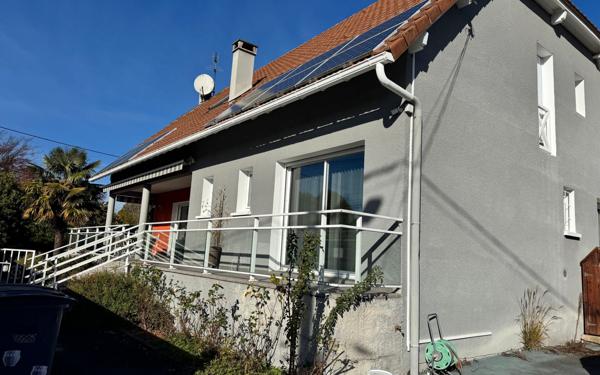 Maison à vendre    6 pièces • 196 m2 Billère