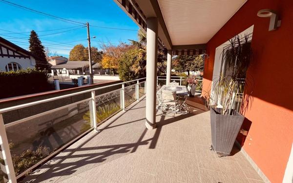 Maison à vendre    6 pièces • 196 m2 Billère