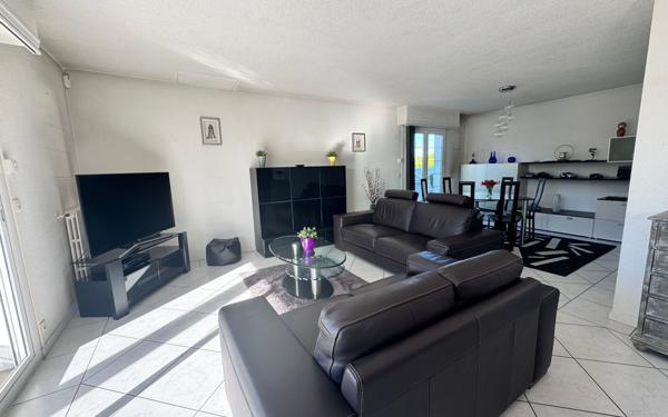 Maison à vendre    6 pièces • 196 m2 Billère