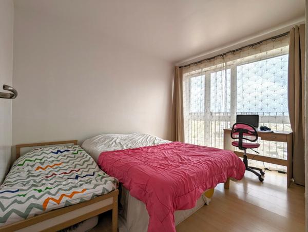 Appartement au dernier étage avec balcon