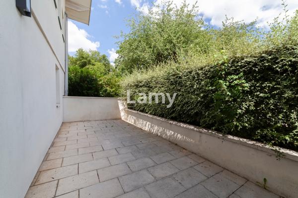 Parking + appartement