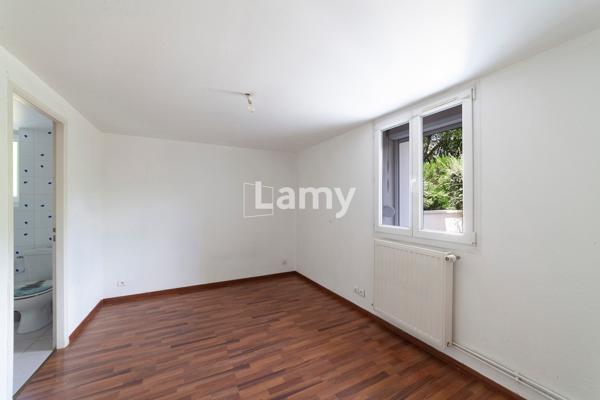Parking + appartement