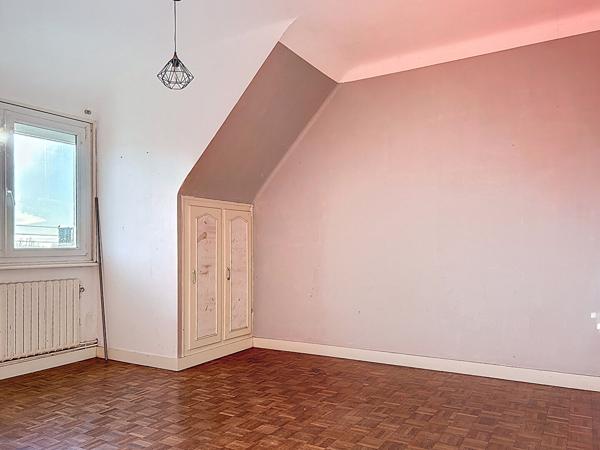 Maison à vendre à Briec - vie de plain-pied, 5 chambres, sous-sol et jardin