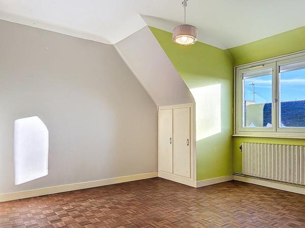 Maison à vendre à Briec - vie de plain-pied, 5 chambres, sous-sol et jardin
