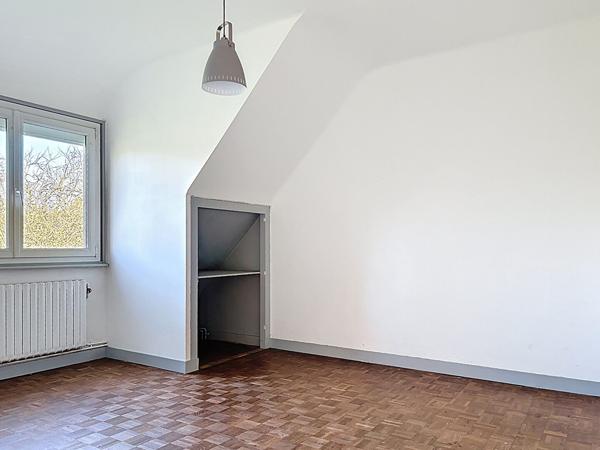 Maison à vendre à Briec - vie de plain-pied, 5 chambres, sous-sol et jardin