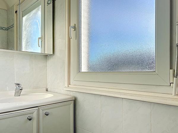 Maison à vendre à Briec - vie de plain-pied, 5 chambres, sous-sol et jardin