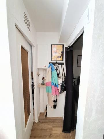 Appartement
                                                                                                                                                                                                                                                                                                                        1 pièce(s)                                                                                                                                                                                                          1 chambre(s)                                                                                                                                                                                                          30  m²