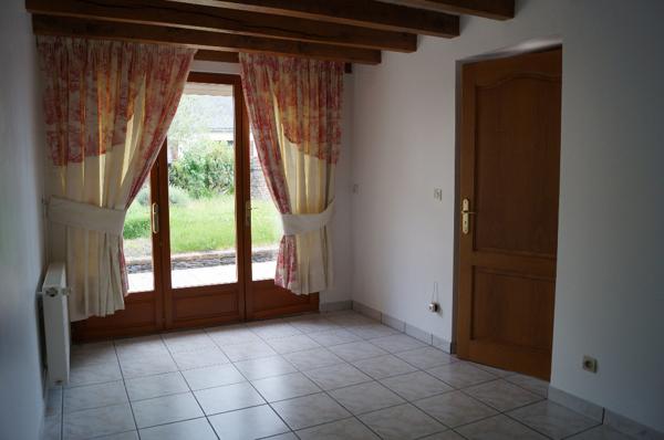 A LOUER TRES BELLE PROPRIETE JUIGNE SUR LOIRE