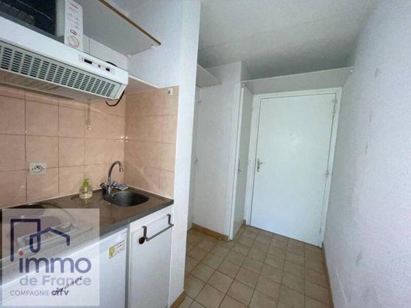 Appartement 1 pièce                                        - 38000 Grenoble Réf : 5635