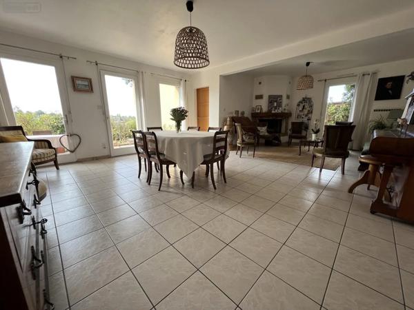 Achat - Maison Châteaugiron 35410 7 pièces 150 m 2 429 m 2