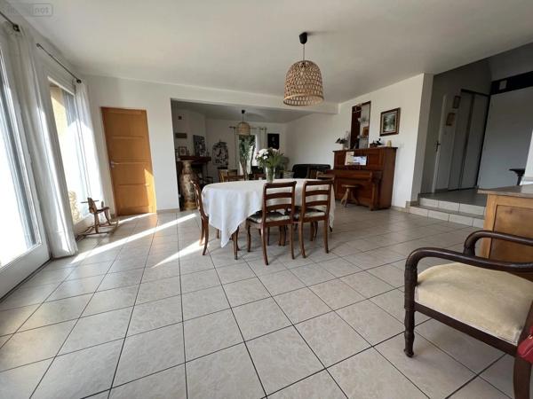 Achat - Maison Châteaugiron 35410 7 pièces 150 m 2 429 m 2