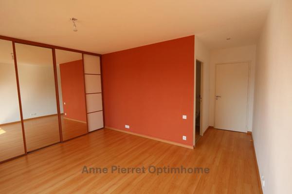 À VENDRE - Grande maison de plain-pied de 224 m² habitable (4 chambres) avec vue exceptionnelle sur forêt et plaine à Vaux-devant-Damloup (proche Verdun), terrain de 1359 m² !