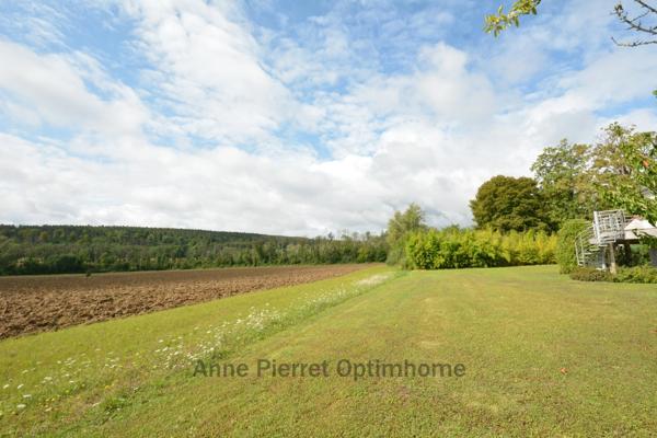 À VENDRE - Grande maison de plain-pied de 224 m² habitable (4 chambres) avec vue exceptionnelle sur forêt et plaine à Vaux-devant-Damloup (proche Verdun), terrain de 1359 m² !