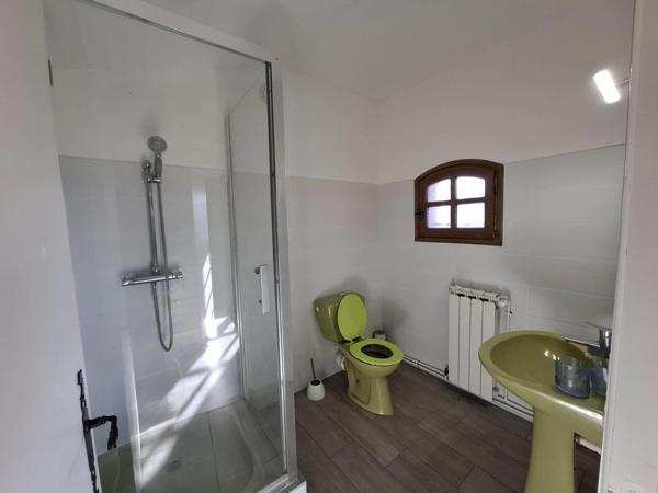 Maison à vendre - 168 m² habitable - 4 chambres - LES MARTRES DE VEYRE (63730) - 365 000 euros