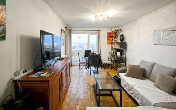 Appartement à vendre    3 pièces •  Villeneuve-la-Garenne