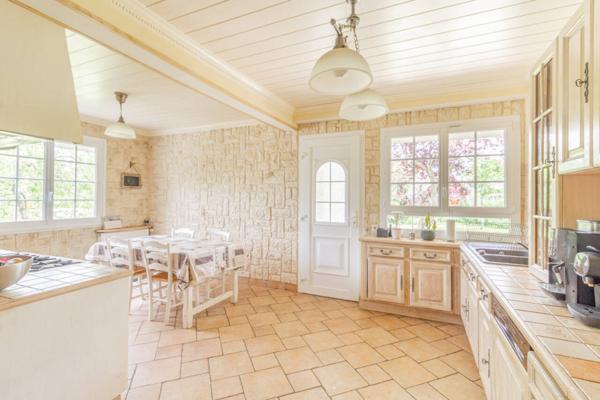 Maison à vendre 9 pièces de 200 m²