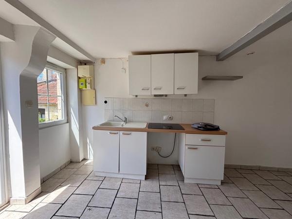 Maison à vendre 2 pièces LA CHARITE SUR LOIRE (58)