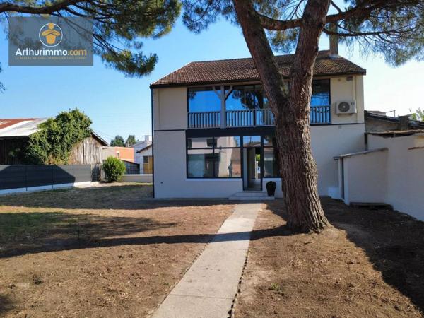 Vente                                                      Maison
                        
                     7 pièces                      195 m2                     à Marmande