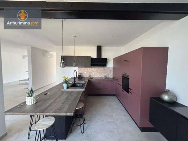 Vente                                                      Maison
                        
                     7 pièces                      195 m2                     à Marmande