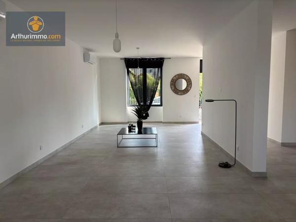Vente                                                      Maison
                        
                     7 pièces                      195 m2                     à Marmande