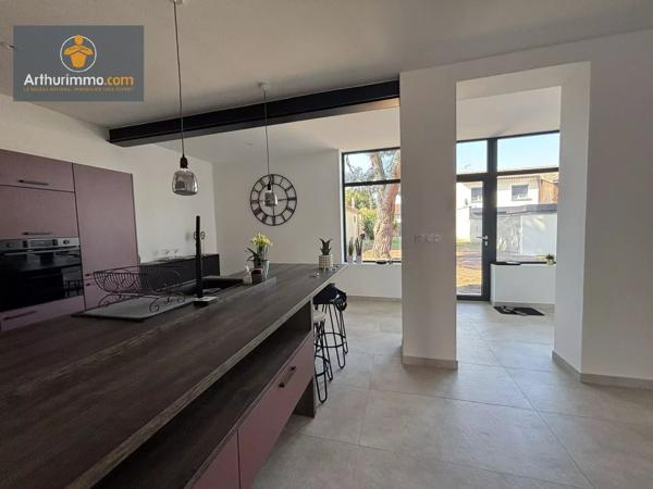 Vente                                                      Maison
                        
                     7 pièces                      195 m2                     à Marmande