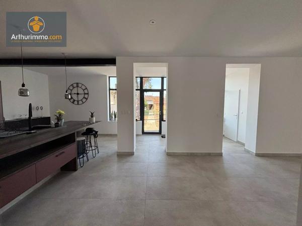 Vente                                                      Maison
                        
                     7 pièces                      195 m2                     à Marmande