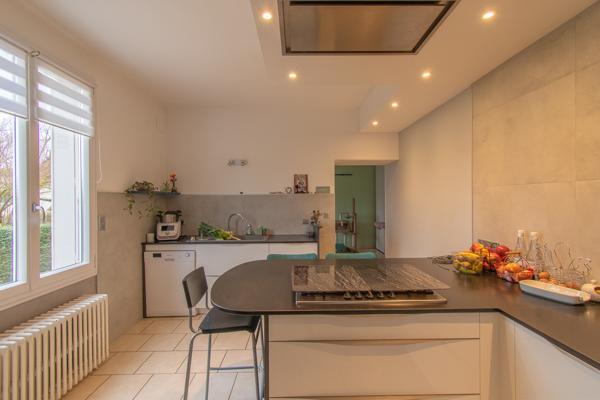 Maison Mereau 10 pièce(s) 286 m2