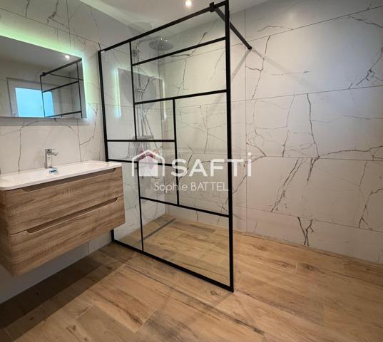 Maison entièrement rénovée, prestations de qualité, aucun travaux intérieurs à prévoir.