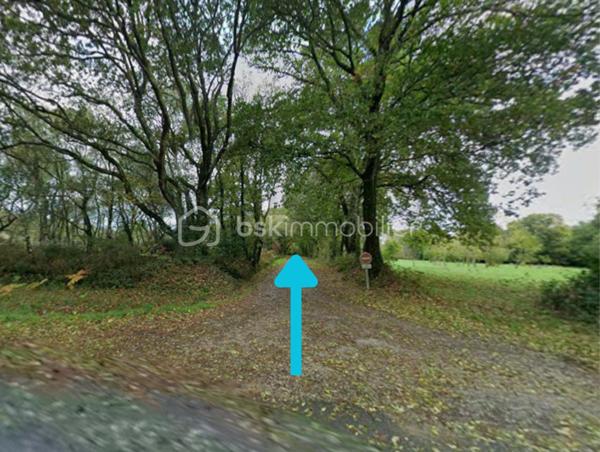 Terrain de 2 380 m²