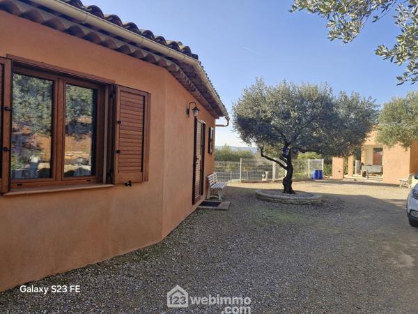 Villas 136 m² à Le Cannet-des-Maures 83340