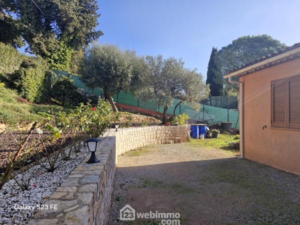 Villas 136 m² à Le Cannet-des-Maures 83340