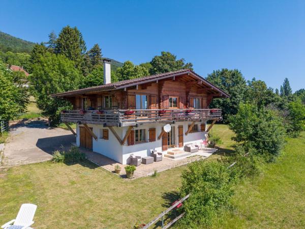 Vente Maison de luxe Divonne-les-Bains 4 Pièces 152 m²