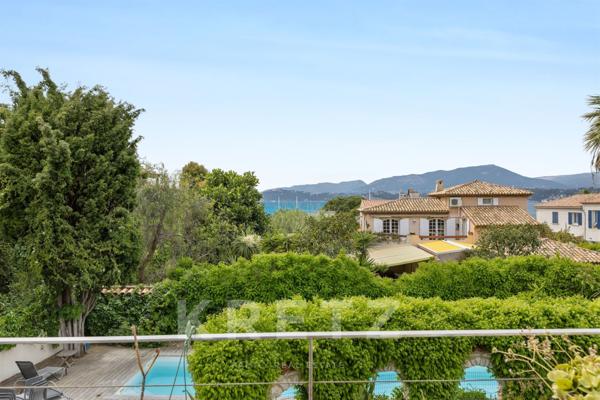Villa bord de mer et vue mer
