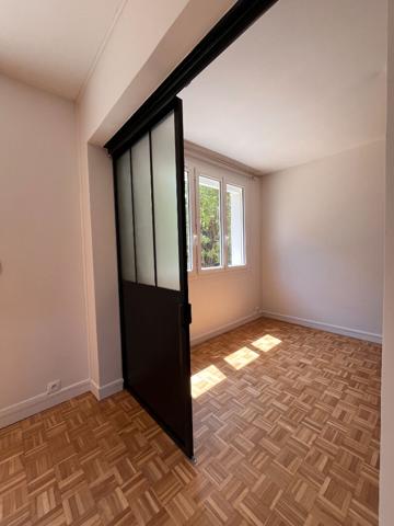 A LOUER - Appartement POUR UNE COLCOATION PARC BALZAC
