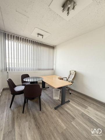 Location bureaux 80 m² La Celle-Saint-Cloud