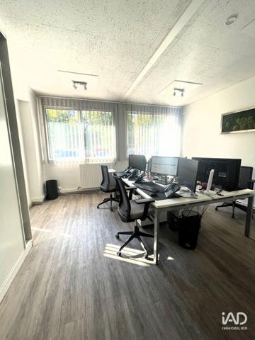 Location bureaux 80 m² La Celle-Saint-Cloud