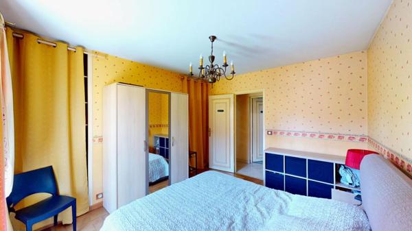 Maison familiale de standing au calme absolu  595 000