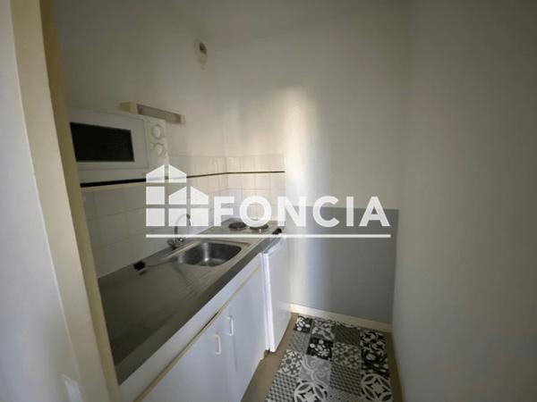 Location Studio 21.04 m² - RESIDENCE MARGUERITE DE VALOIS - 10 RUE DE BEAULIEU Poitiers 86000