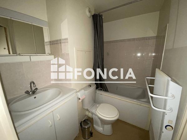 Location Studio 21.04 m² - RESIDENCE MARGUERITE DE VALOIS - 10 RUE DE BEAULIEU Poitiers 86000